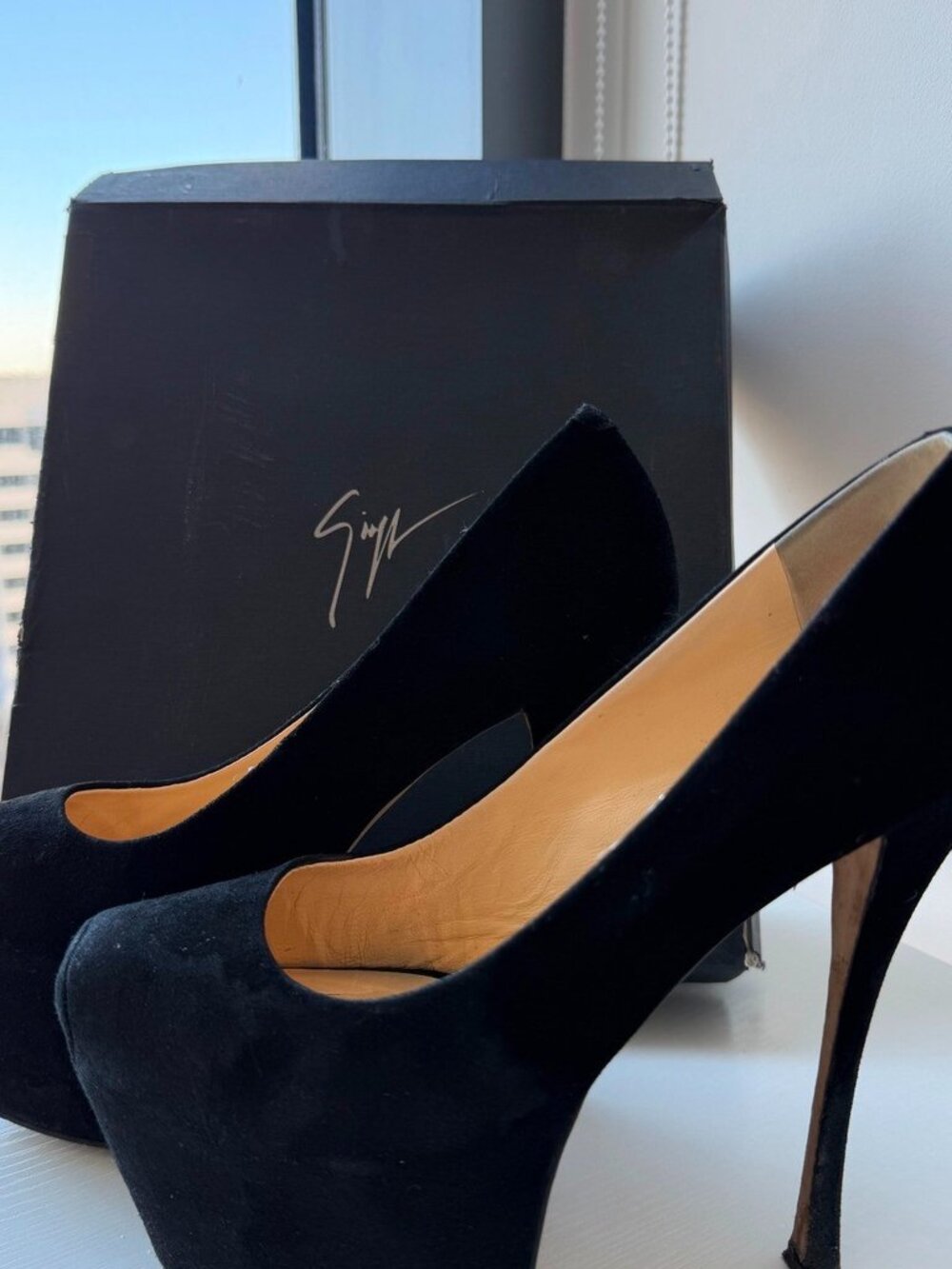 Giuseppe Zanotti Ambra 90 Black Suede Platform Pumps